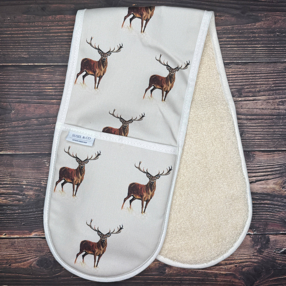 Red Deer - Double Oven Gloves
