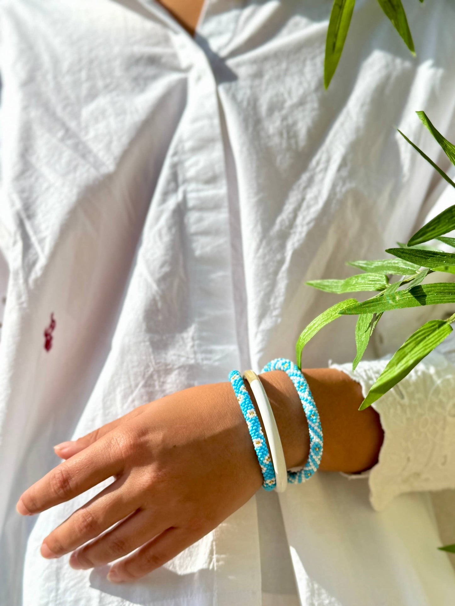 White buffalo horn lacquered bangle