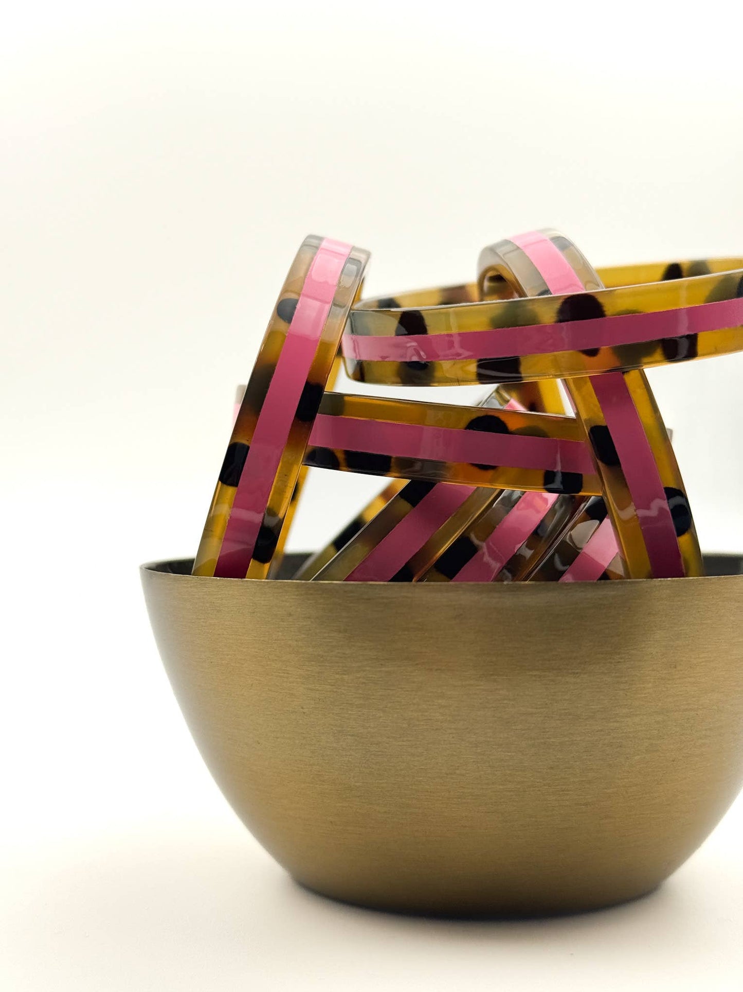 Buffalo horn bangle 1 cm Leopard & Pink C94