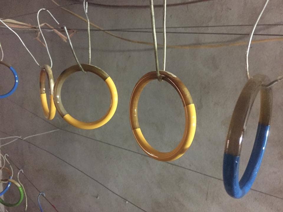 White gold grey/taupe lacquered buffalo horn bangle